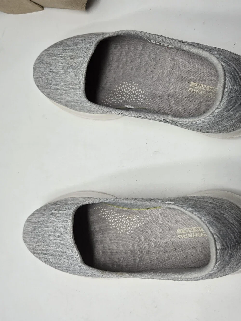 Sketchers On The Go Go Walk Lite Grey Pull On Walking Shoes Used Size 9.5